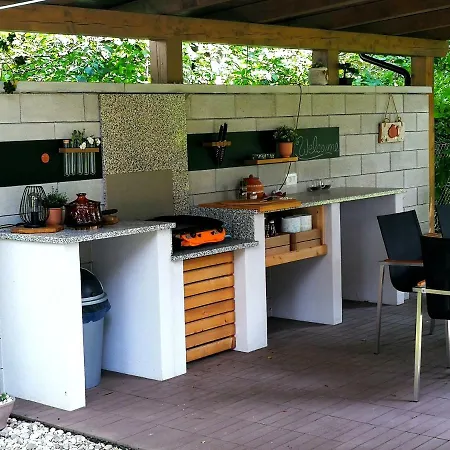 펜션 River House Hrib *