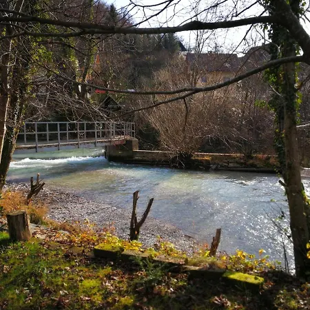 Prázdninový dům River House Hrib